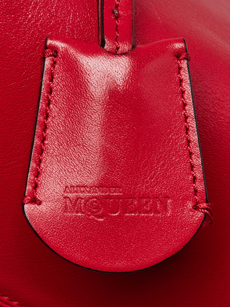 Alexander McQueen Red Calfskin Leather Small Skull Padlock