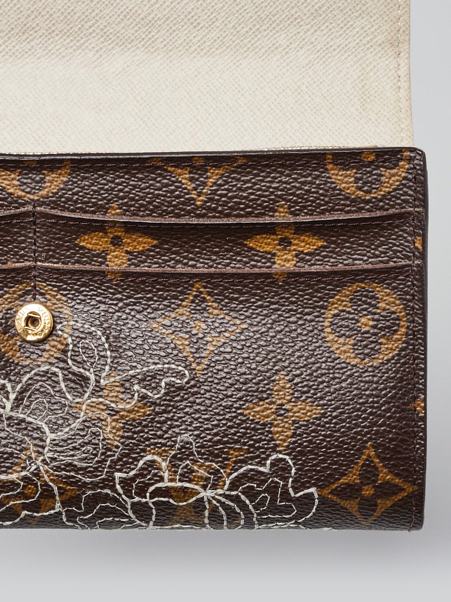 Louis Vuitton Limited Edition Monogram Canvas dentelle Sarah Wallet