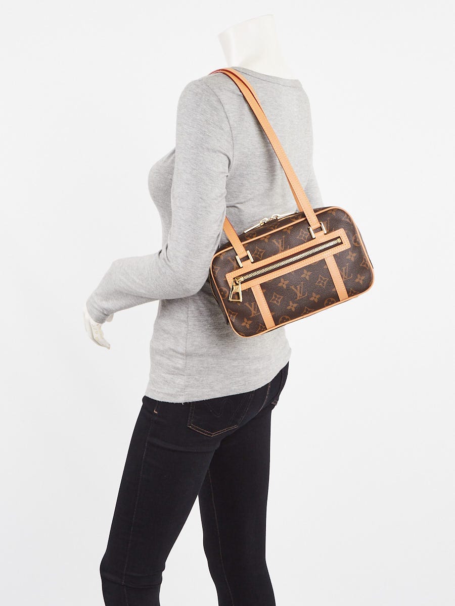 Louis Vuitton Cite MM Monogram Canvas Shoulder Bag For Sale at