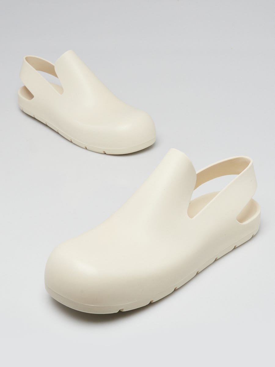 Bottega Veneta White Rubber Puddle Sandals Size 8.5/39 | Yoogi's 