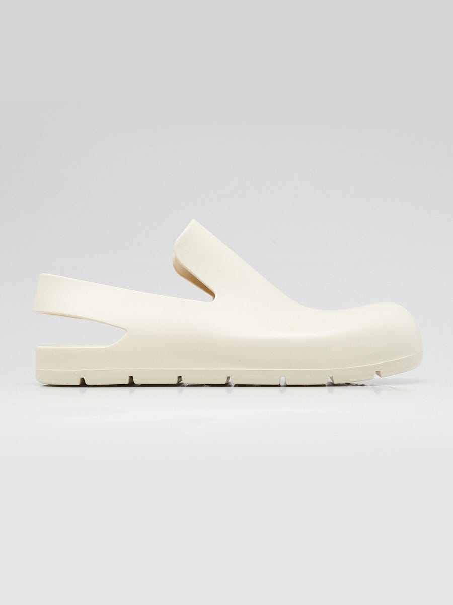 サンダル・ミュール BOTTEGA VENETA  Rubber Puddle Sandals Bottega Veneta White Rubber Puddle Sandals Size 8.5/39