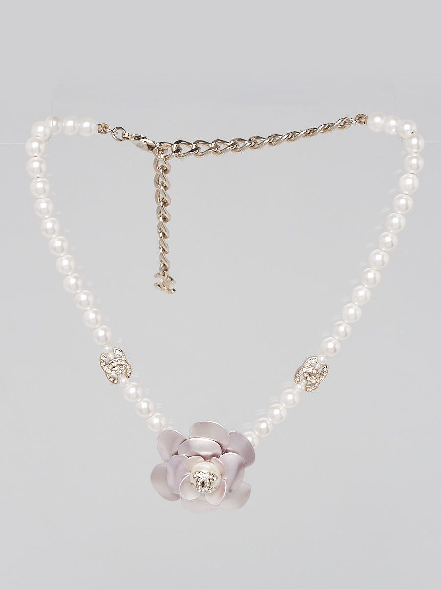 Chanel pink pearl necklace discount