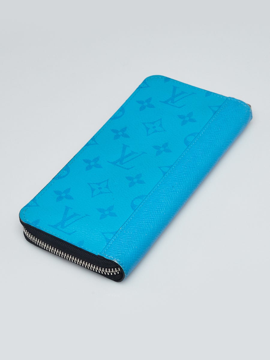 Louis Vuitton Bright Blue Monogram Canvas Coin Card Holder Wallet - Yoogi's  Closet