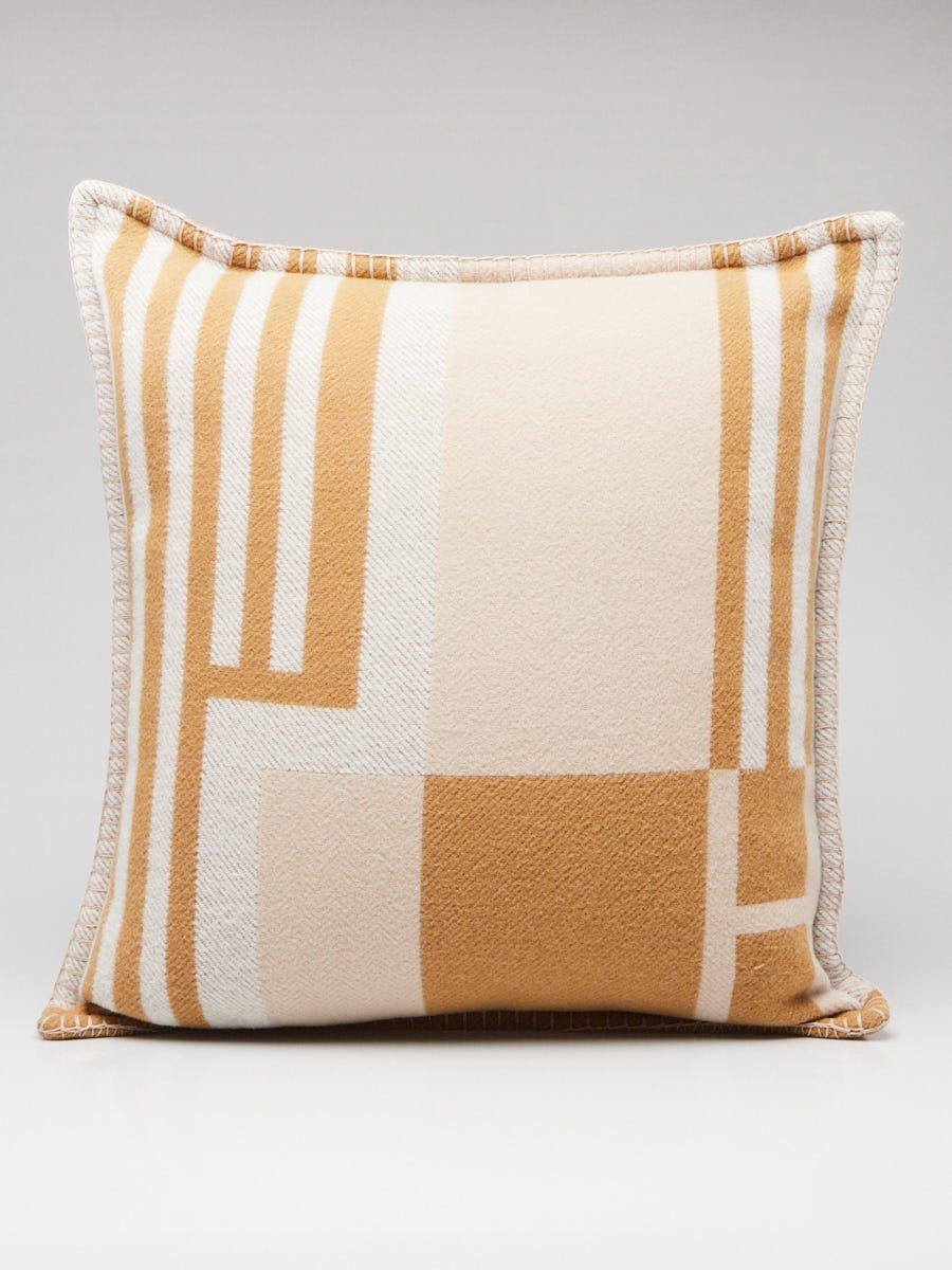 Hermes Camel/Beige Merino Wool/Cashmere Ithaque Pillow - Yoogi's