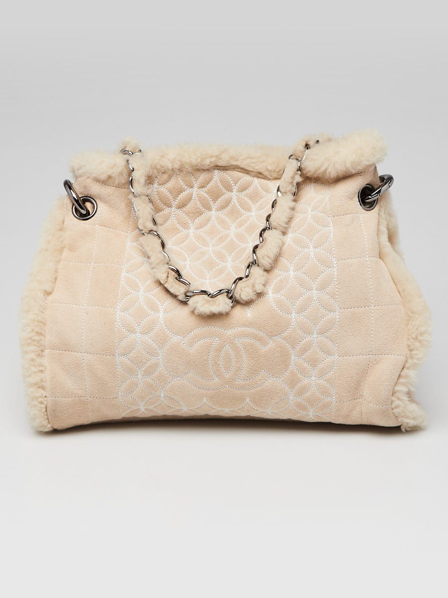 Chanel discount shearling tote