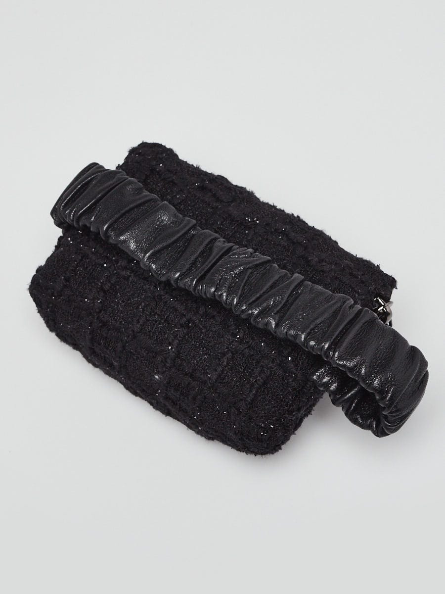 Chanel Black Tweed and Lambskin Arm Band Coin Purse | Yoogi's Closet