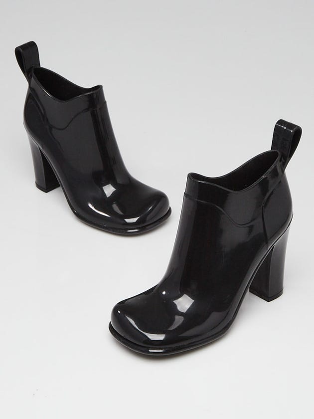Bottega Veneta Black Rubber Ankle Boots Size 5.5/36