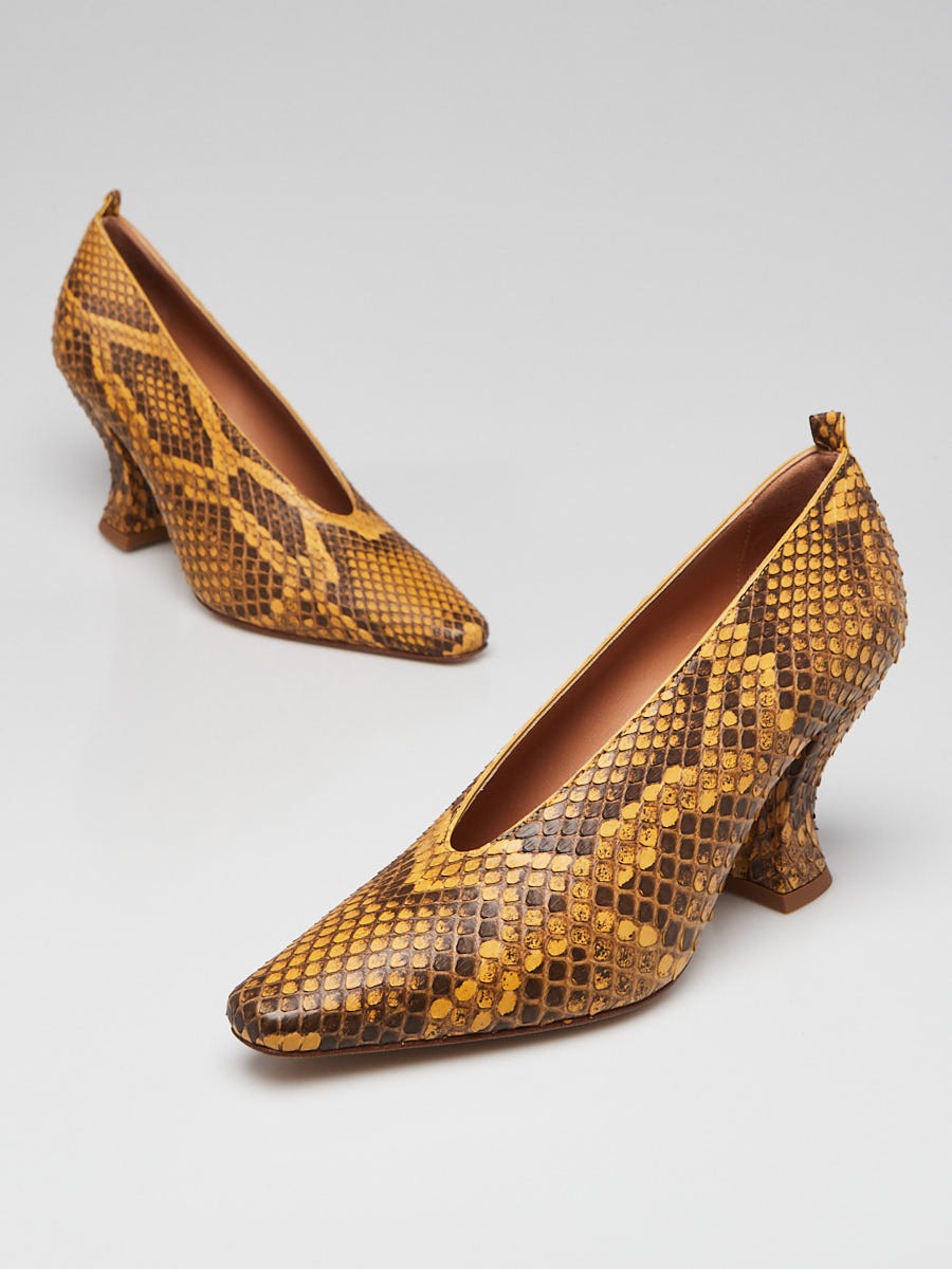 Bottega Veneta Butterscotch Snakeskin Pointed Toe Almond Pumps