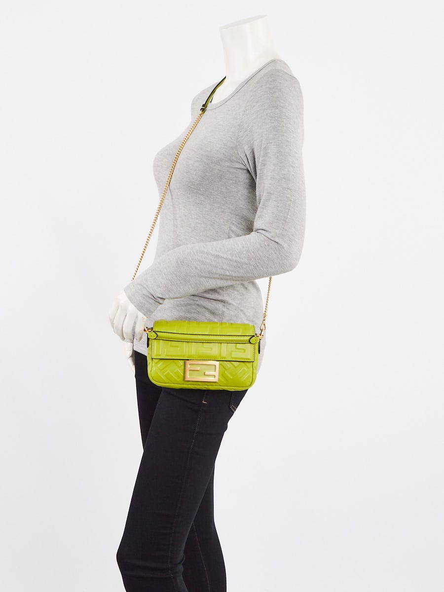アウトレット【FENDI】ナノ バケットチャームミニバッグ GREEN 2025年最新】FENDIナノバケットの人気アイテム - メルカリ