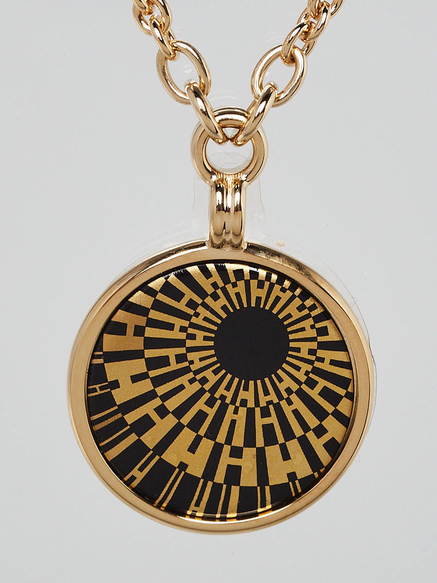【HERMES】Medaille OP'H necklace, small model Hermes Gold Plated Metal Enamel Medaille OP'H Small Model