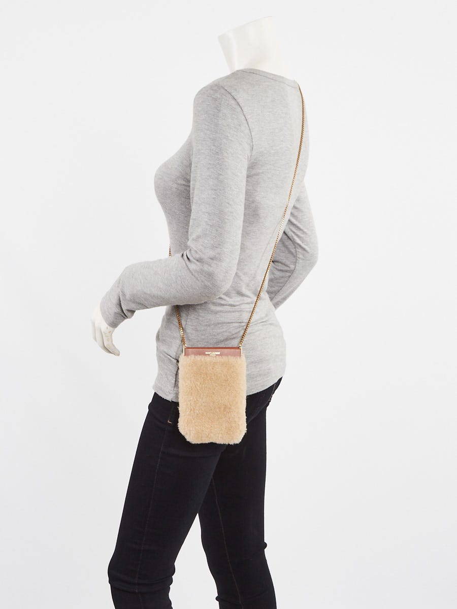 【関税&送料込】Saint Laurent Beige Shearling Mini Le 37 Buc Le 37 Mini shearling bucket bag in beige - Saint Laurent