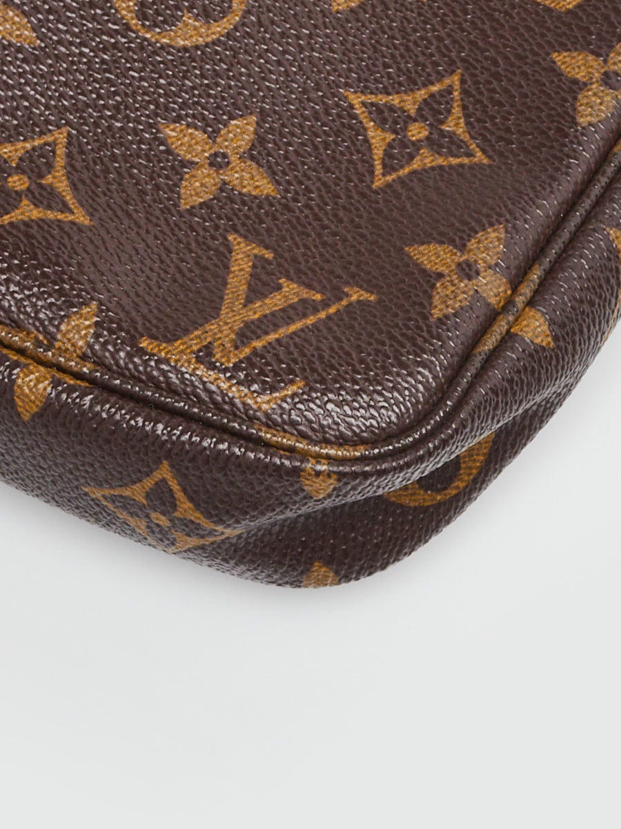 Louis Vuitton Monogram Canvas Accessories Pochette Bag | Yoogi's