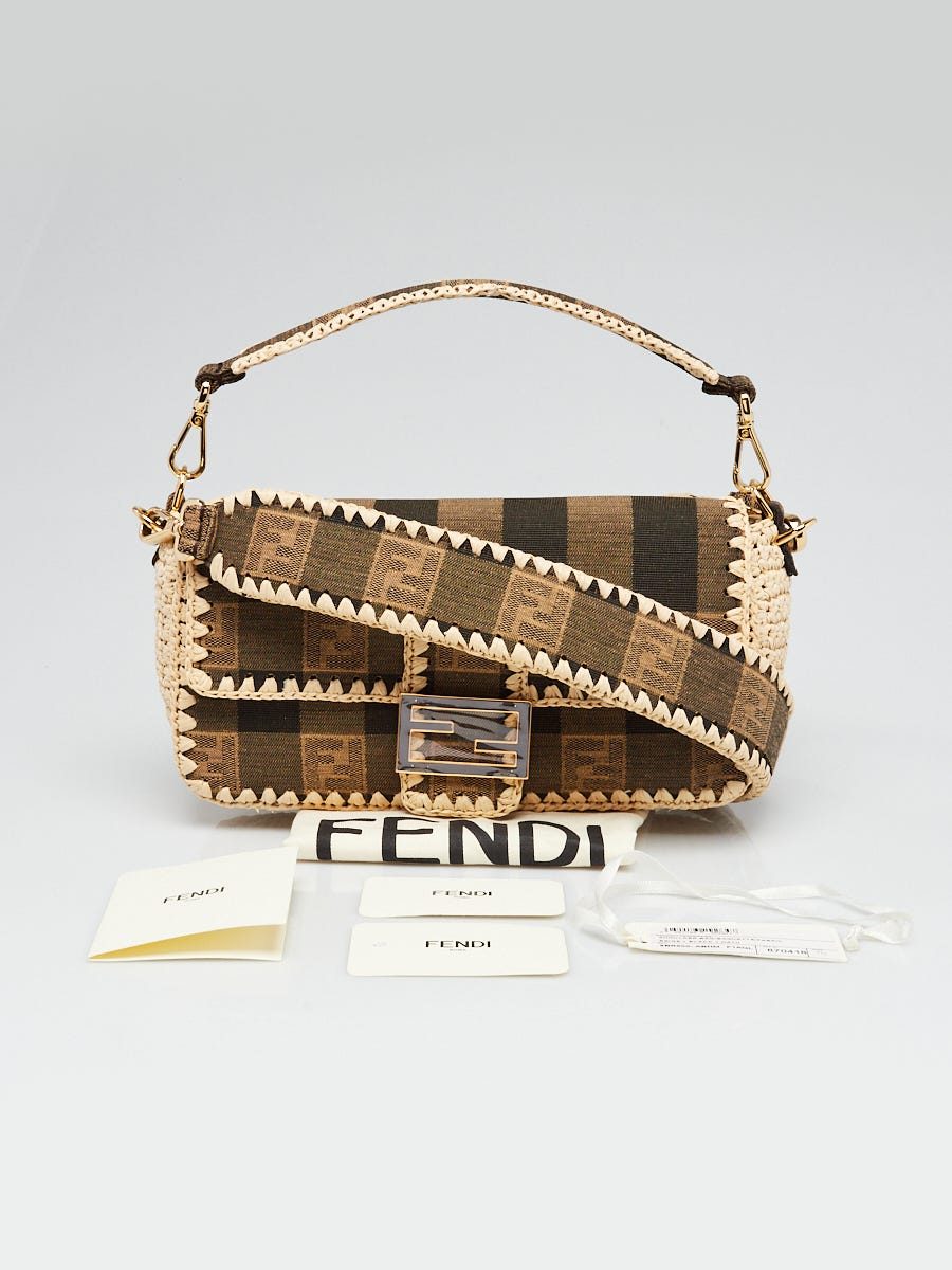 【FENDI】BAGUETTE BAG◆8BR600AT0S Fendi Silver Leather Mirror Mosaic Baguette Crossbody Bag