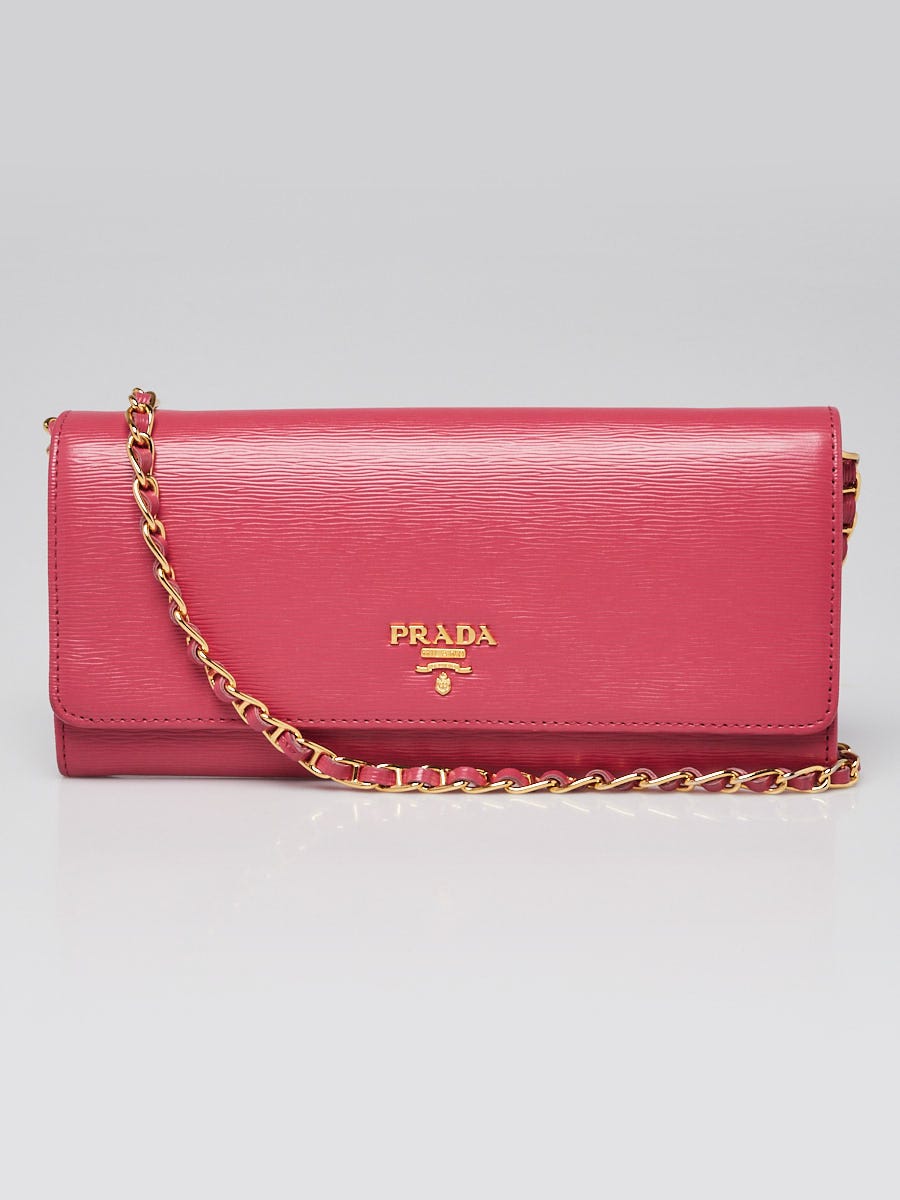 Prada vitello move wallet on chain hotsell