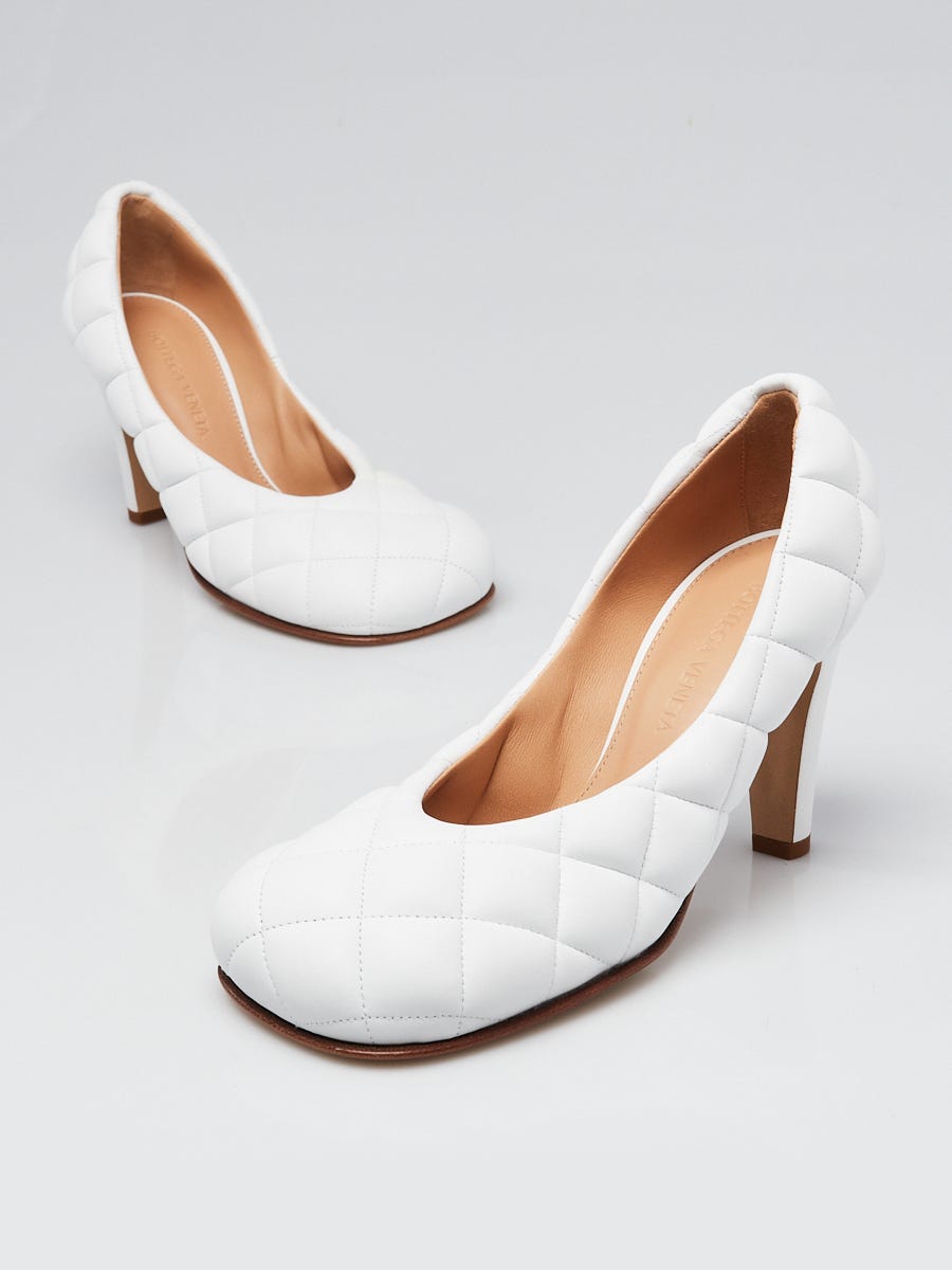 White pumps size clearance 4