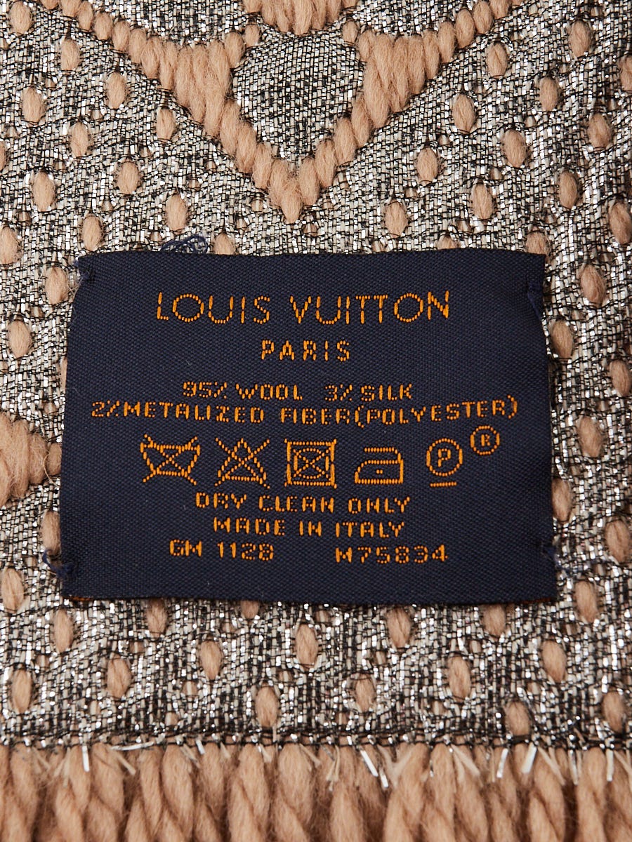 LOUIS VUITTON ロゴ柄シルク100%クリーニング済み Louis Vuitton Beige Wool/Silk Logomania Shine Scarf | Yoogi's Closet