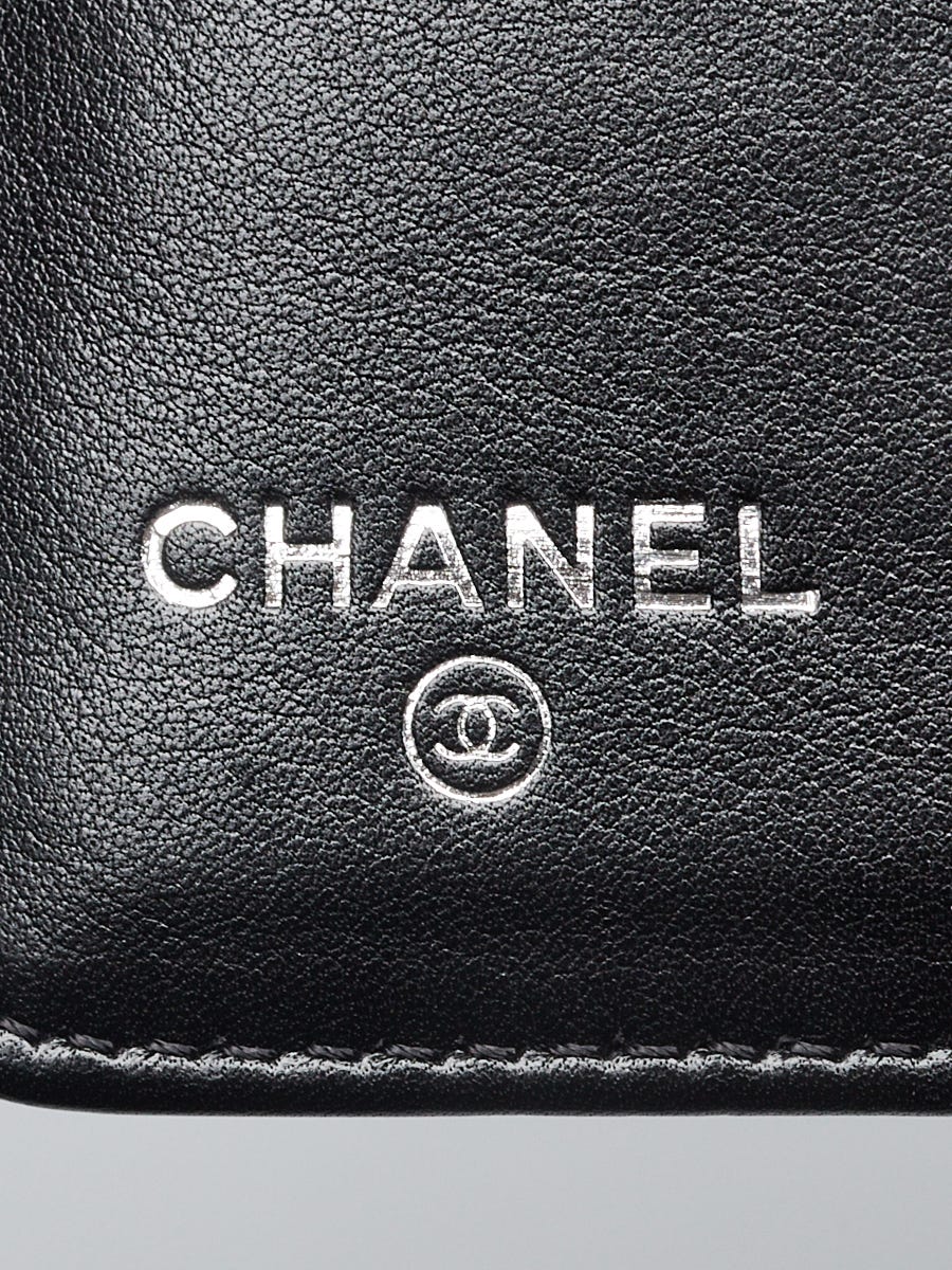 Chanel Black Patent Leather Camellia Flower Pallet L Yen Holder