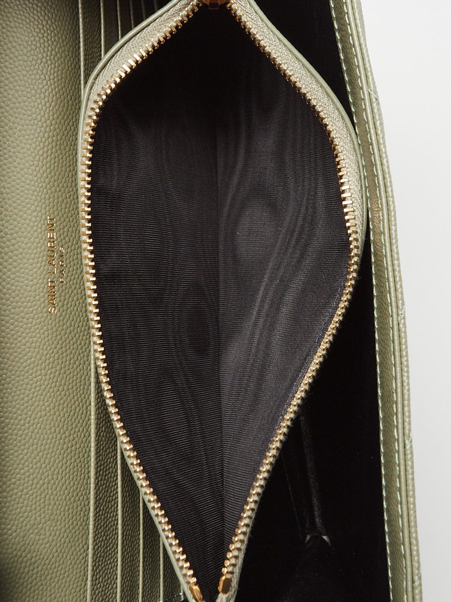 【送料&関税込】Saint Laurent Sage Green Leather CarrA£AC Sh Saint Laurent Le 5 À 7 mini hobo bag for Women - Green in
