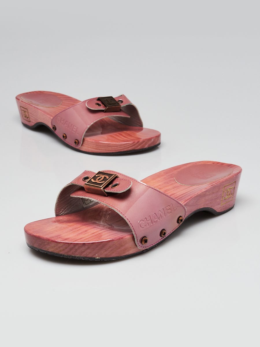 Chanel Pink Lacquered Wood CC Slide Sandals Size 6.5/37