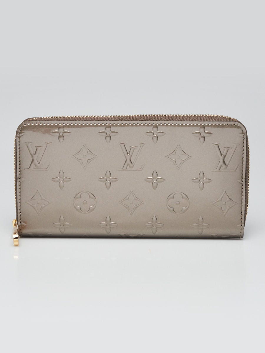 Louis Vuitton Champagne Monogram Vernis Zippy Wallet | Yoogi's Closet