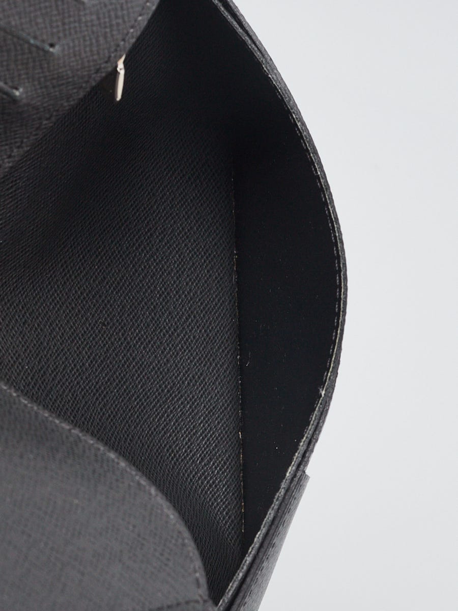 Louis Vuitton Black Taiga Leather Brazza Wallet | Yoogi's Closet