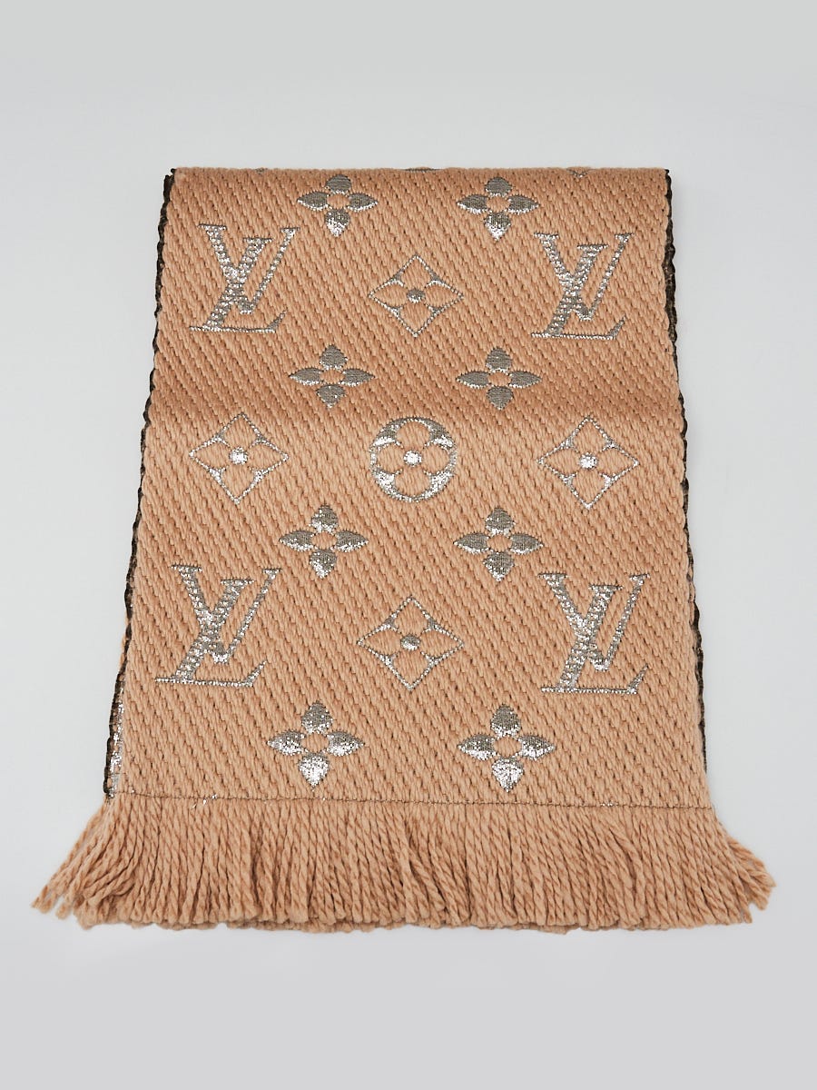 Louis Vuitton Beige Wool/Silk Logomania Shine Scarf | Yoogi's Closet