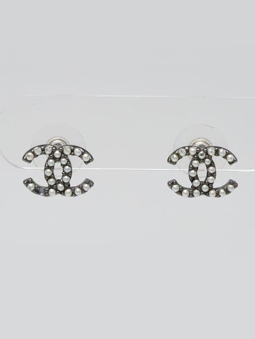 Chanel Faux Pearl Mini CC Stud Earrings