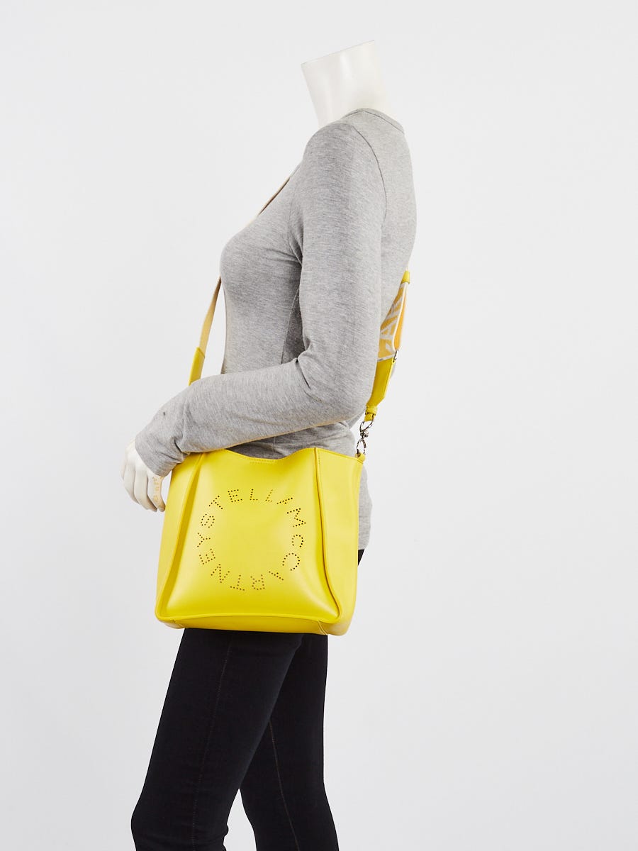 超美品☆爽やかイエローのショルダーバッグ STELLA McCARTNEY Stella McCartney Yellow Faux Leather Perforated Logo Mini