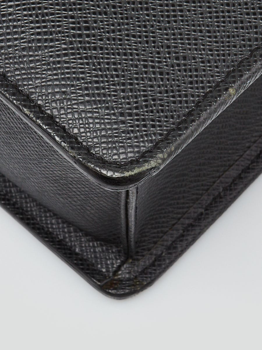 Louis Vuitton Black Taiga Leather Lozan Briefcase Bag | Yoogi's Closet
