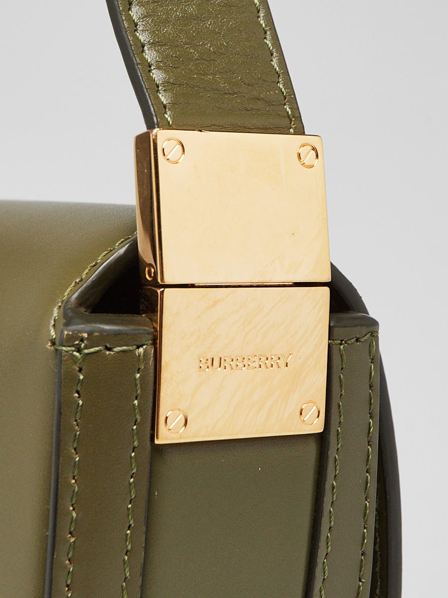 M08/18 未使用保管品 BURBERRY バーバリー ケース グリーン BURBERRY（バーバリー） カードケース グリーン レディース 8049653