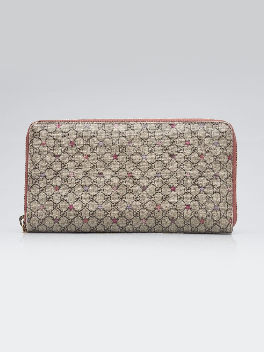 Gucci cheapest Gg canvas logo Zippy Wallet