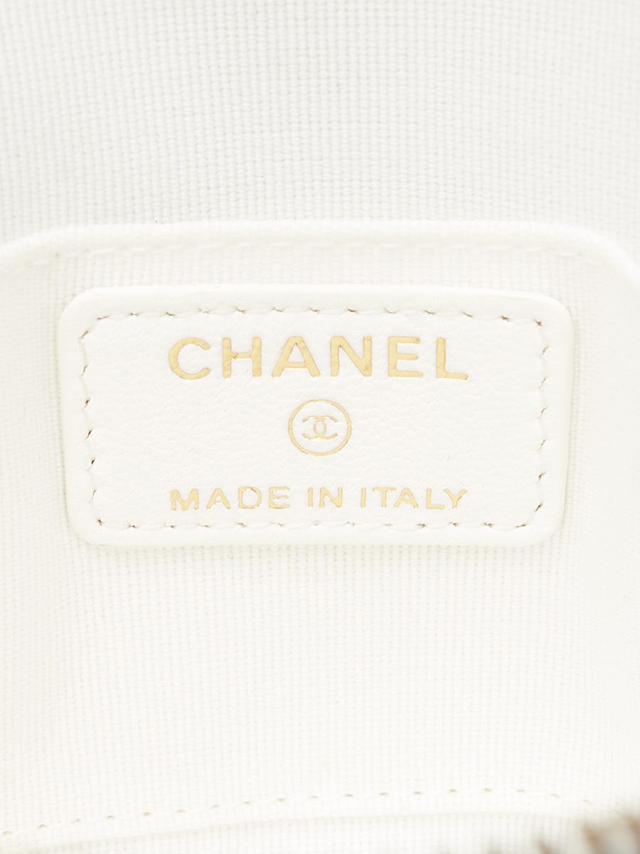 Chanel White Quilted Leather Round Camellia Bouquet Clutch With