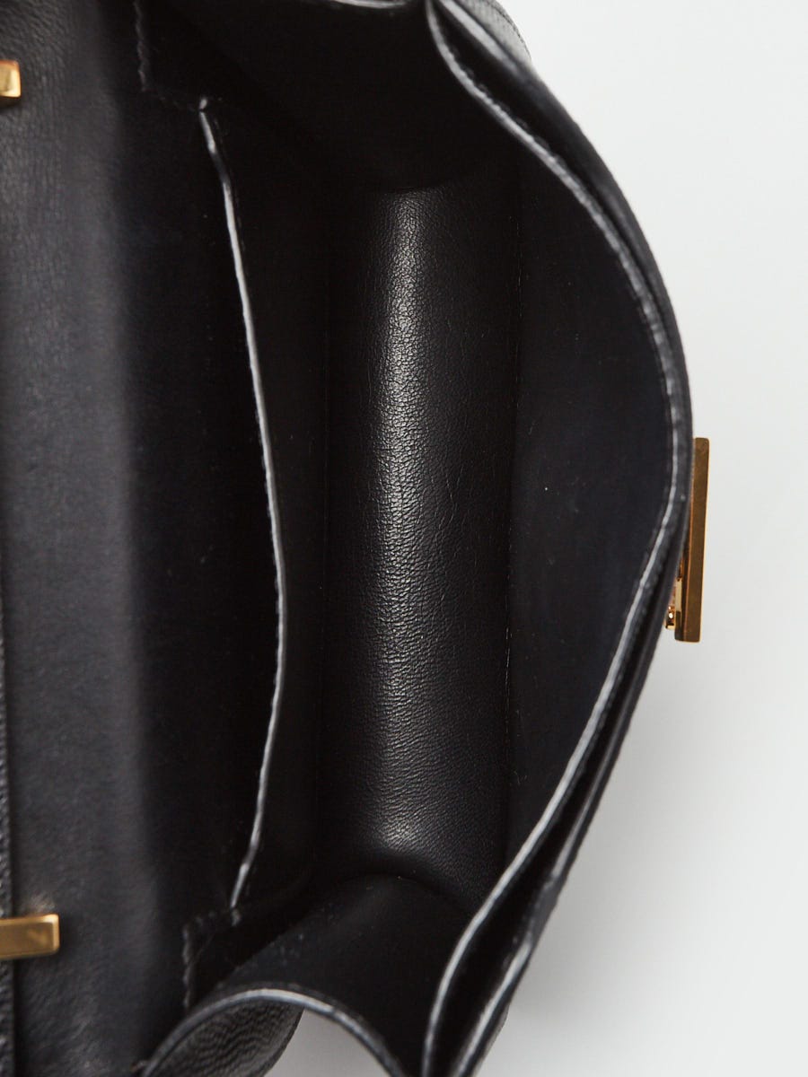 【BURBERRY】Mini TB Crossbag/追跡可能/全国送料無料 Burberry Drops Mini TB Bag for Its May Release - V Magazine