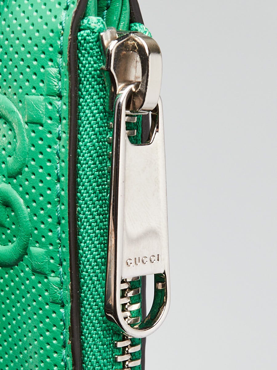 Gucci Green Perforated Embossed GG Leather Wristlet Clutch Gucci Green Perforated Embossed GG Leather Wristlet Clutch