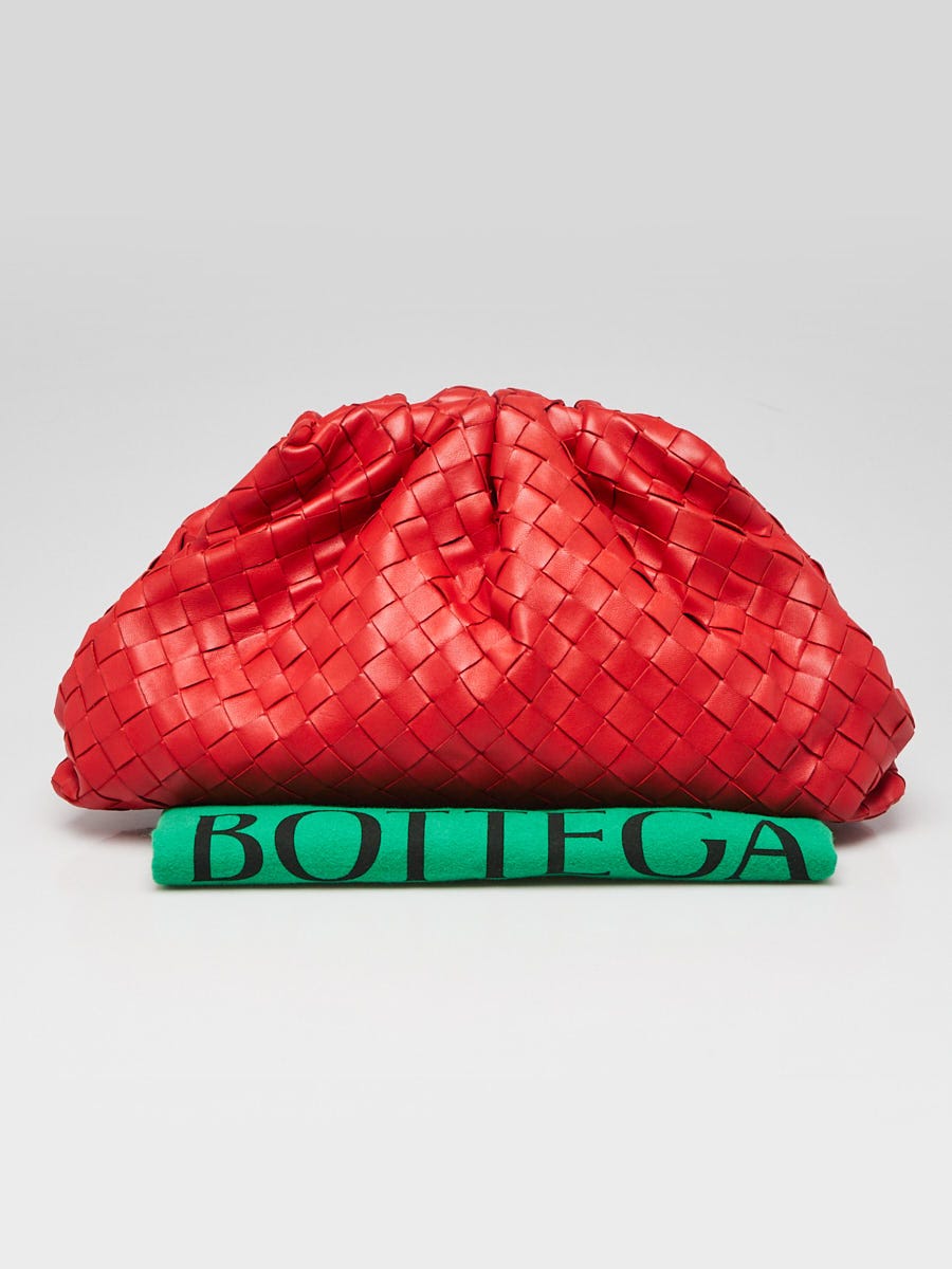正規品【BOTTEGA VENETA】Pouch Clutch Bag 8色 Bottega Veneta Mini Pouch clutch for Women - Blue in UAE