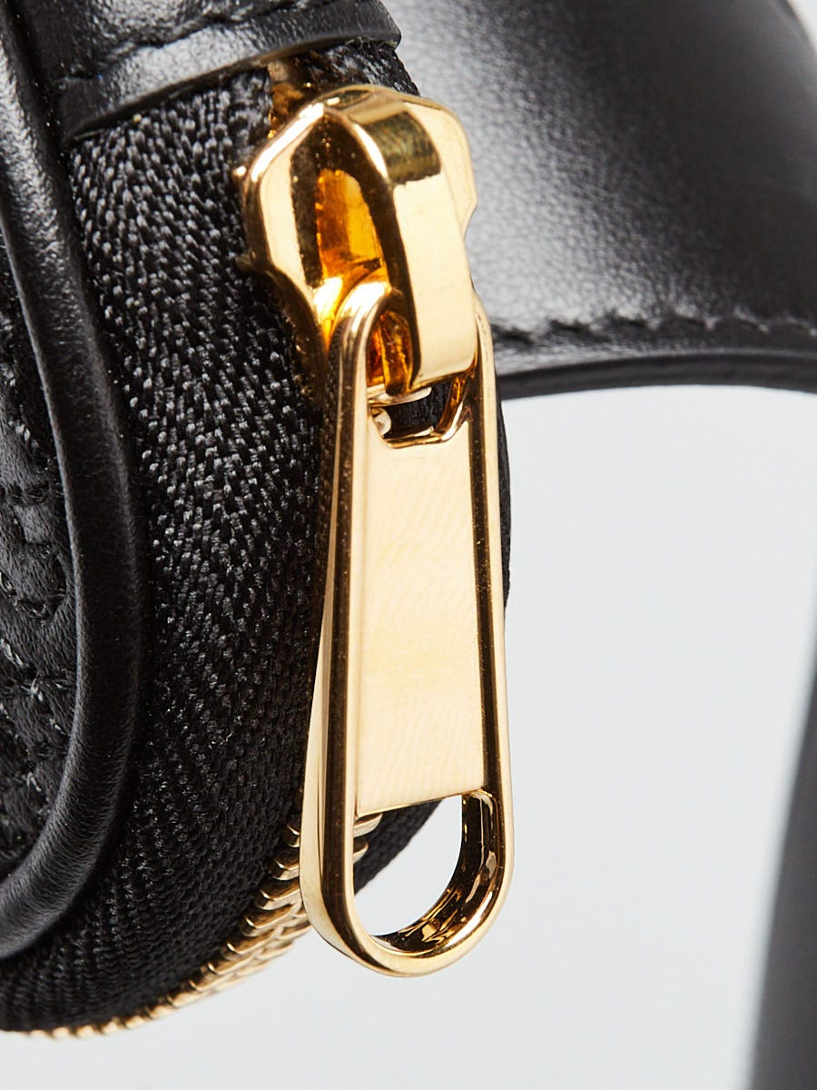 Gucci ブラック ハートポーチ Gucci ブラック ハートポーチ