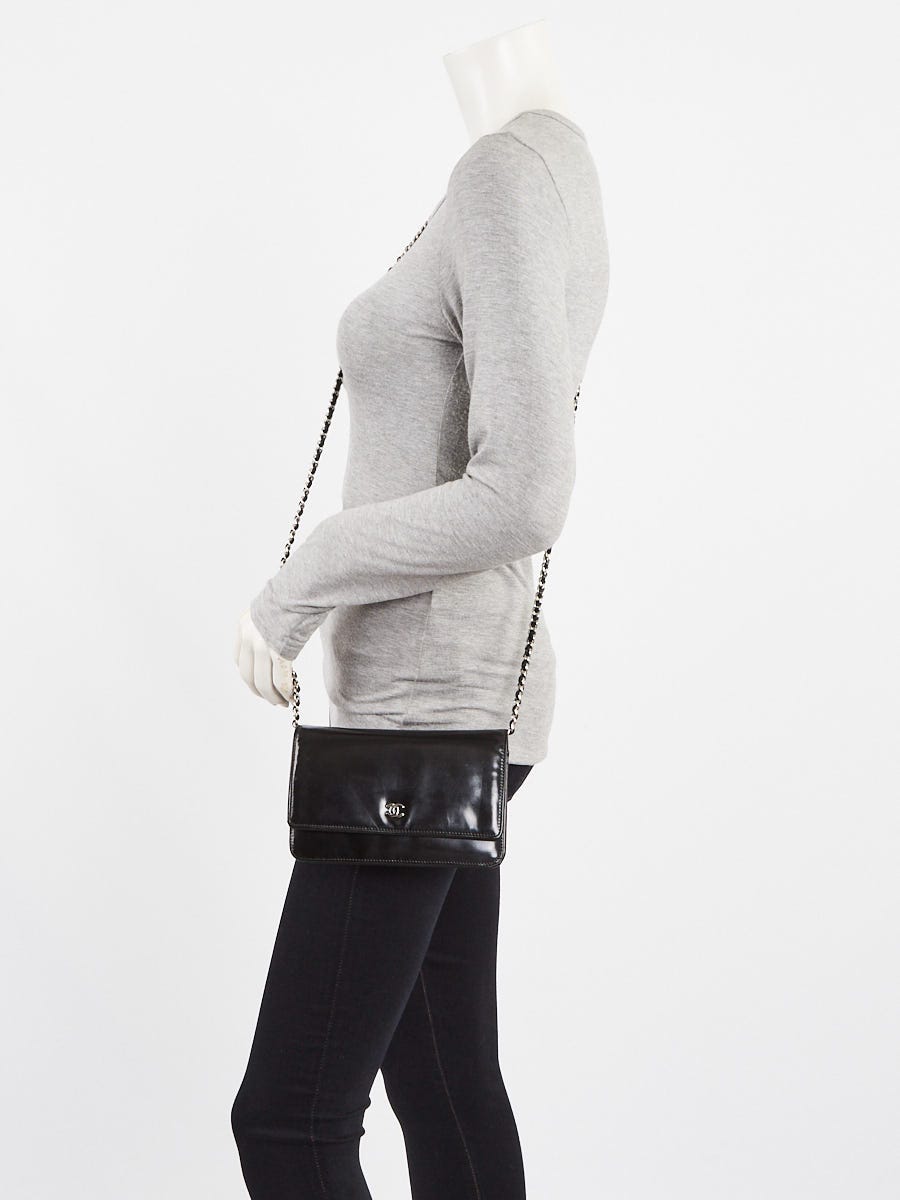 Chanel Black Glossy Leather CC WOC Clutch Bag | Yoogi's Closet