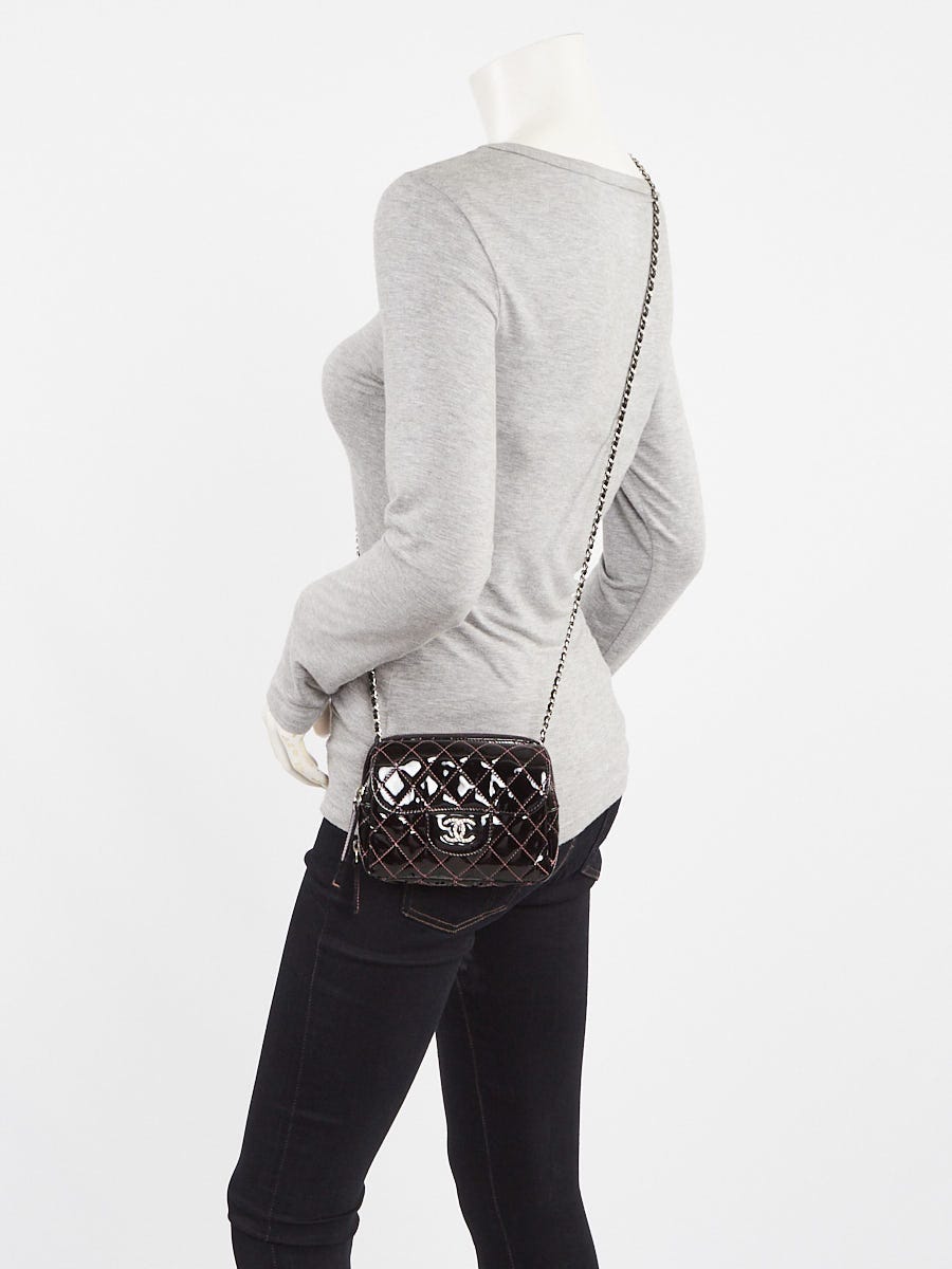 Chanel Black Quilted Patent Leather Brilliant Petite Sac Chanel Black Quilted Patent Leather Brilliant Petite Sac