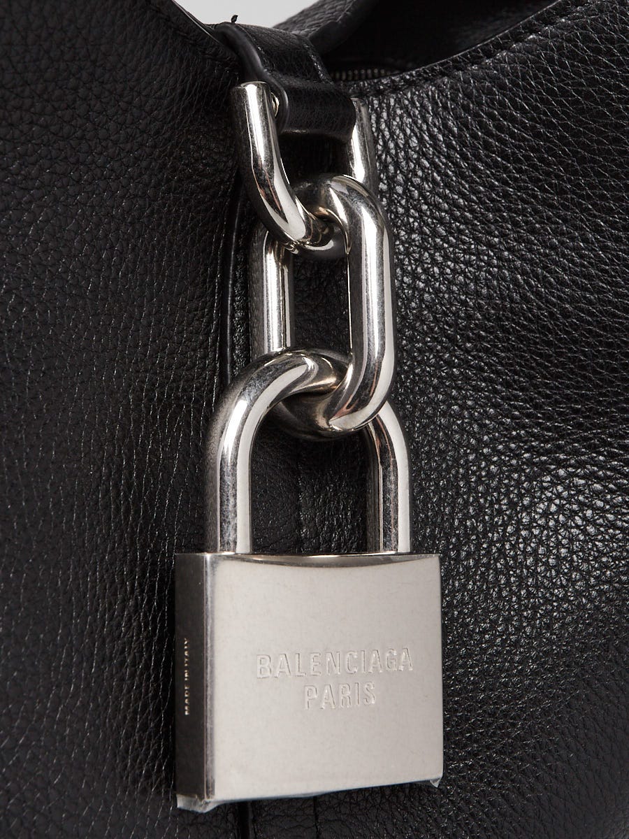 【極美品】Balenciaga 24SS locker Hobo bag Balenciaga Black Pebbled Leather Medium Locker Hobo Bag