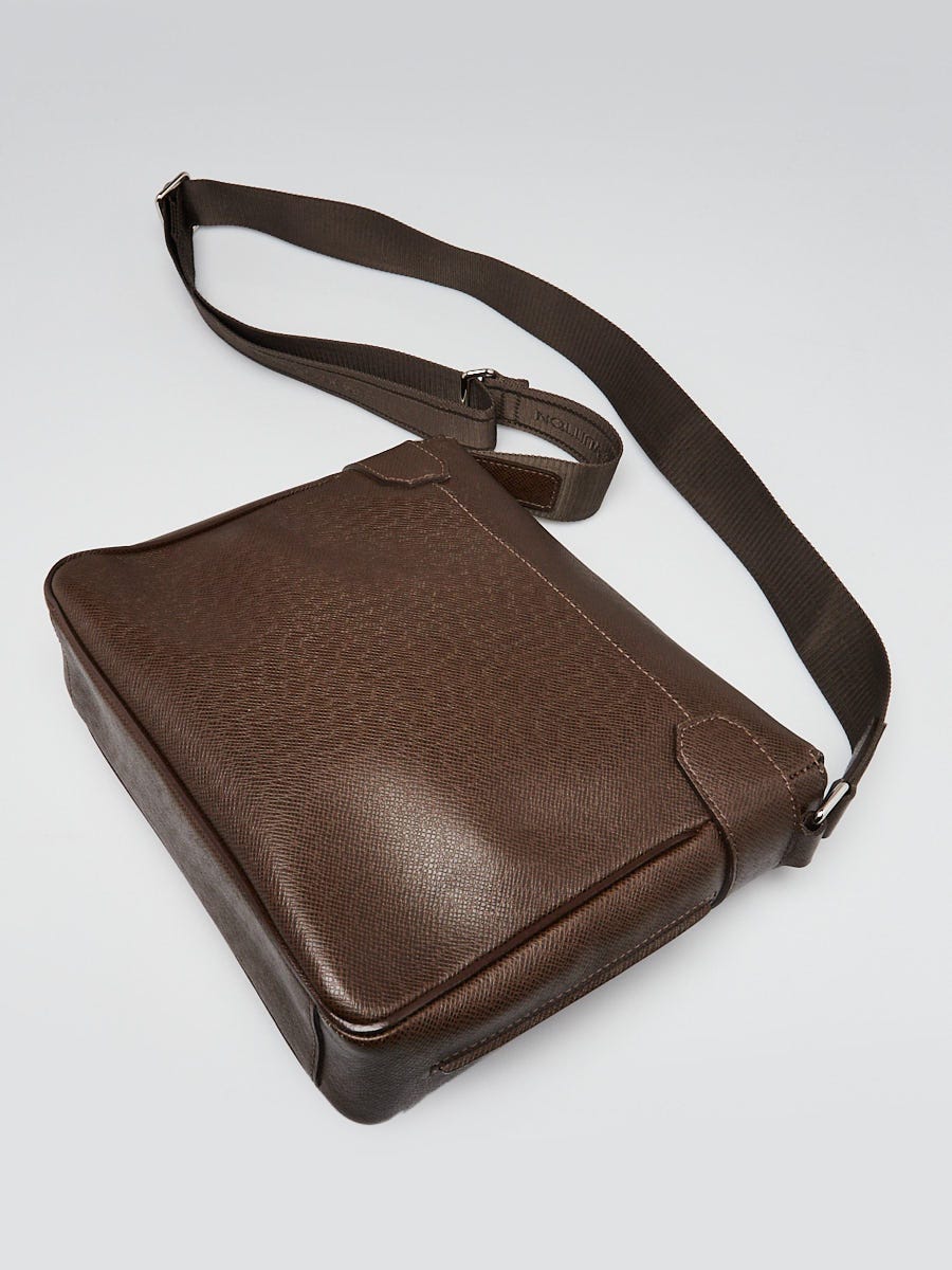 Louis Vuitton Grizzli Taiga Leather Roman PM Messenger Bag