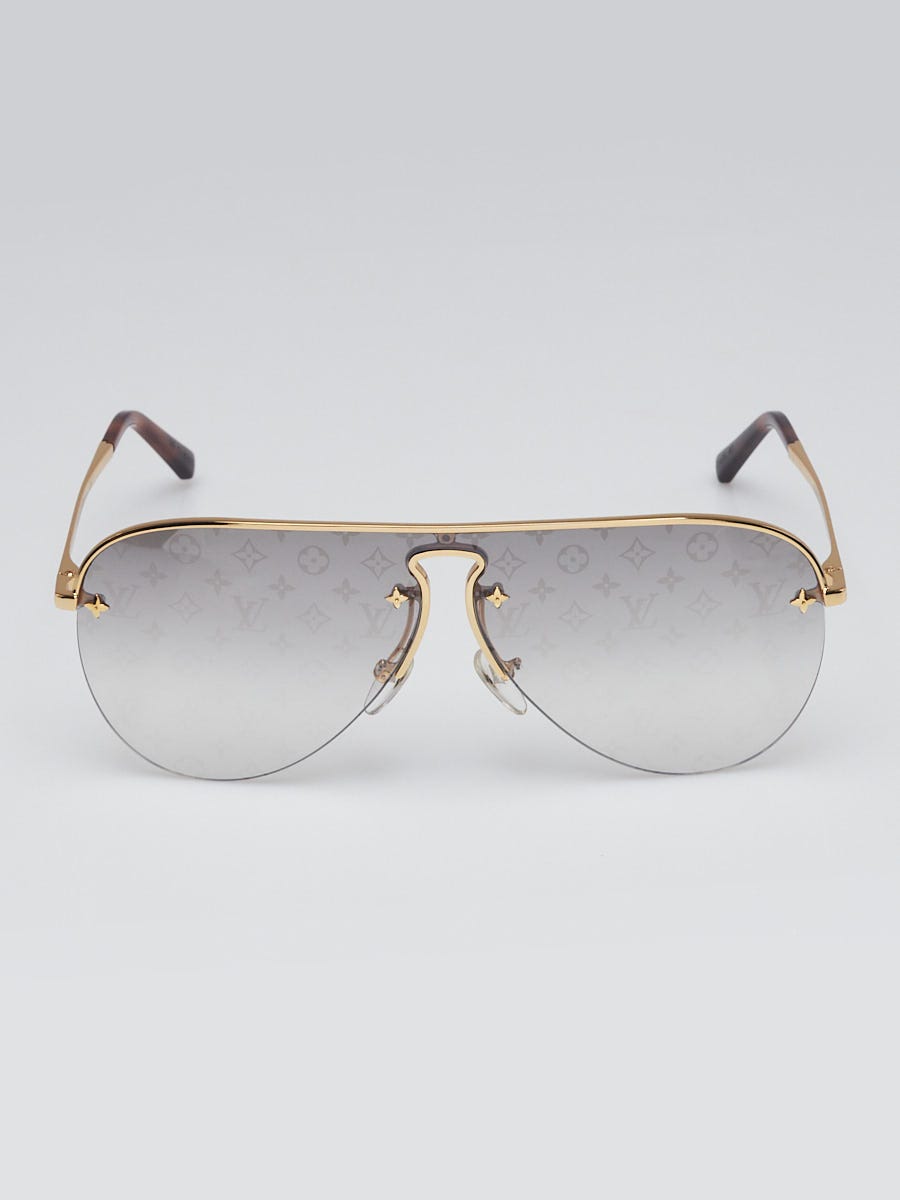 Louis Vuitton Goldtone Metal Monogram Lens Grease Mask  display picture 1