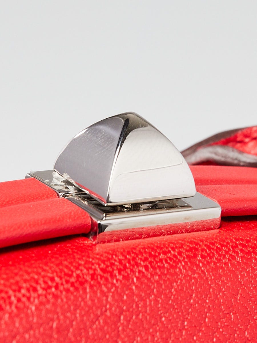 Hermes Rouge De Cœur Chevre Chamkila Leather Palladium Plated Clou