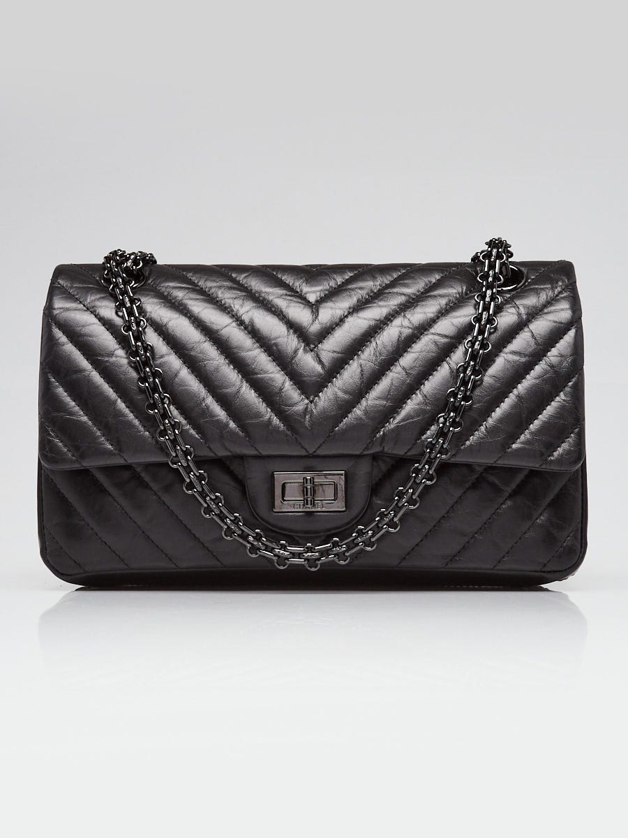 Chanel Black 2.55 Reissue Chevron Quilted Calfskin Leather So Black 225 Flap Bag