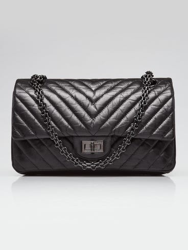 Chanel Black 2.55 Reissue Chevron Quilted Calfskin Leather So Black 225 Flap Bag