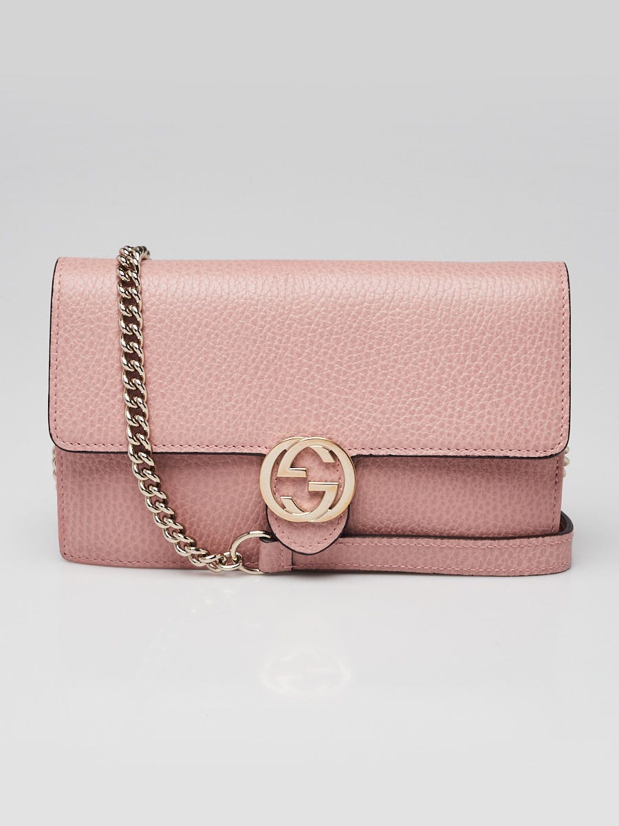 クラッチバッグ GUCCI  Clutches Women Leather Pink Gucci Pink Pebbled Leather Interlocking G Wallet on Chain
