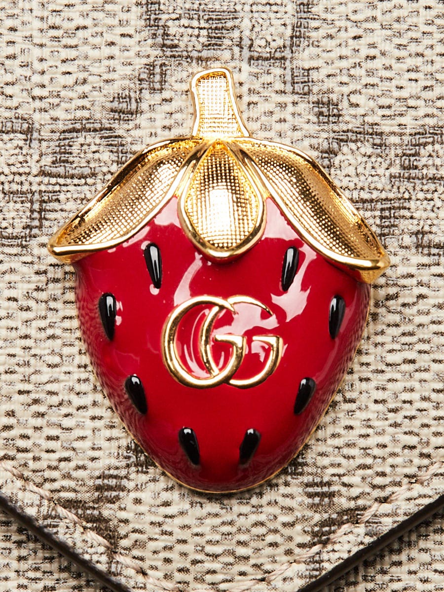 即購入 RUBY4851ページ Gucci Beige/Ebony GG Coated Canvas Strawberry Wallet on