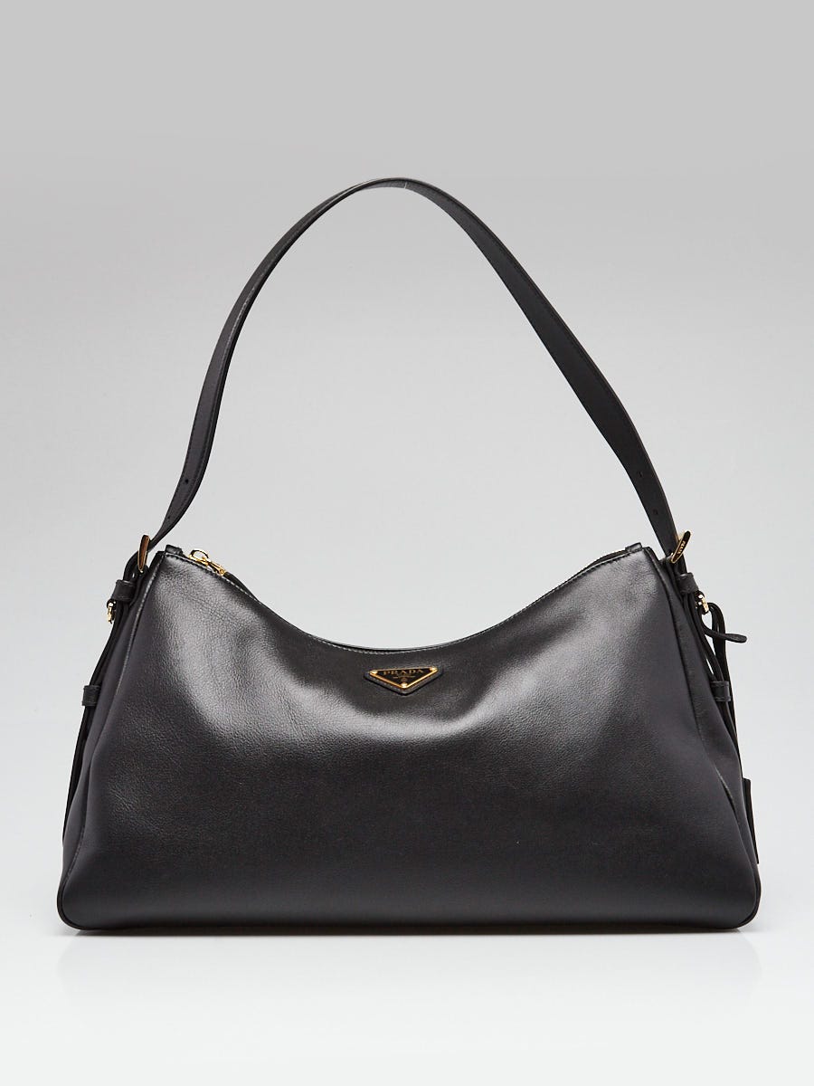 【関税&送料込】Prada Soft Grain Leather Shoulder Bag Prada Soft Grain Shoulder Bag | italist