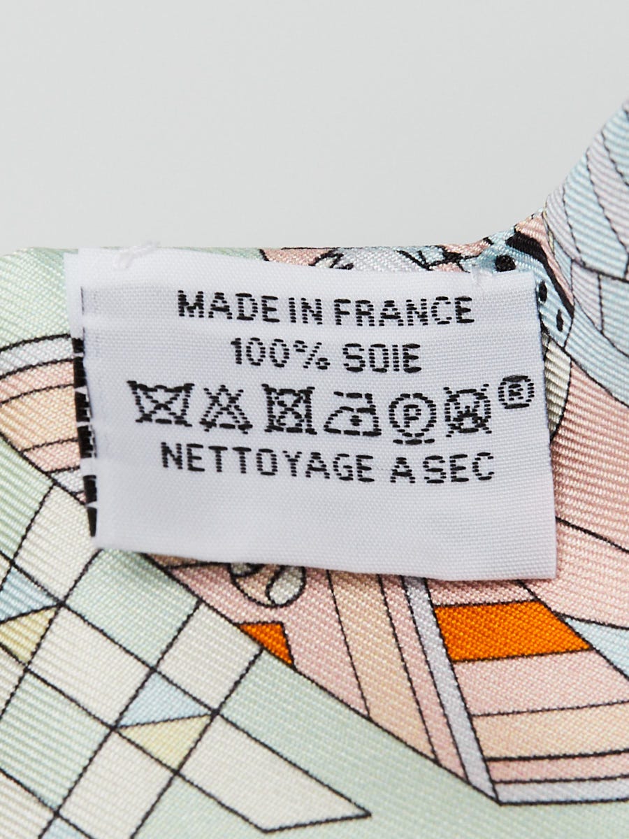Hermes Ciel/Rose/ Pale Orange De l'Ombrelle Aux Duels Printed Silk