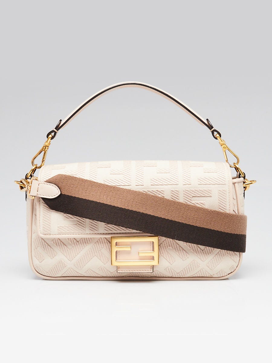 アウトレット【FENDI】BEIGE☆Baguete ナイロン エコバッグ アウトレット【FENDI】BEIGE☆Baguete ナイロン エコバッグ