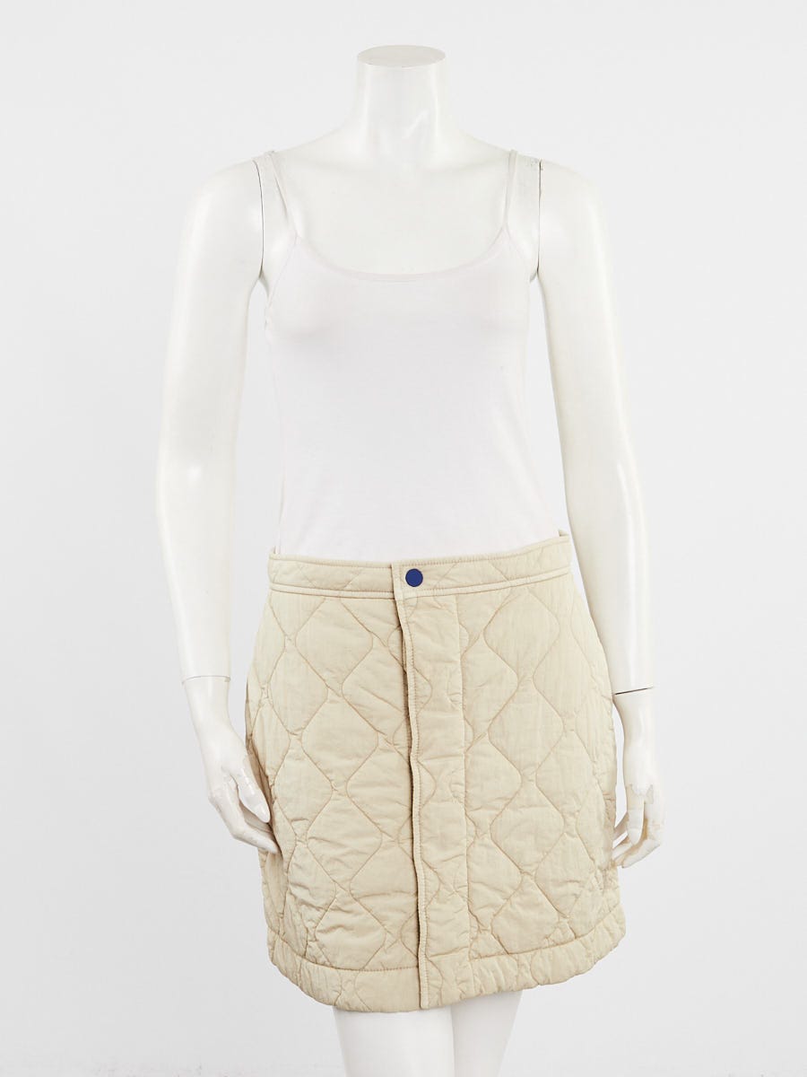 Burberry Soap Quilted Nylon Mini Skirt Size 8 | Yoogi's Closet